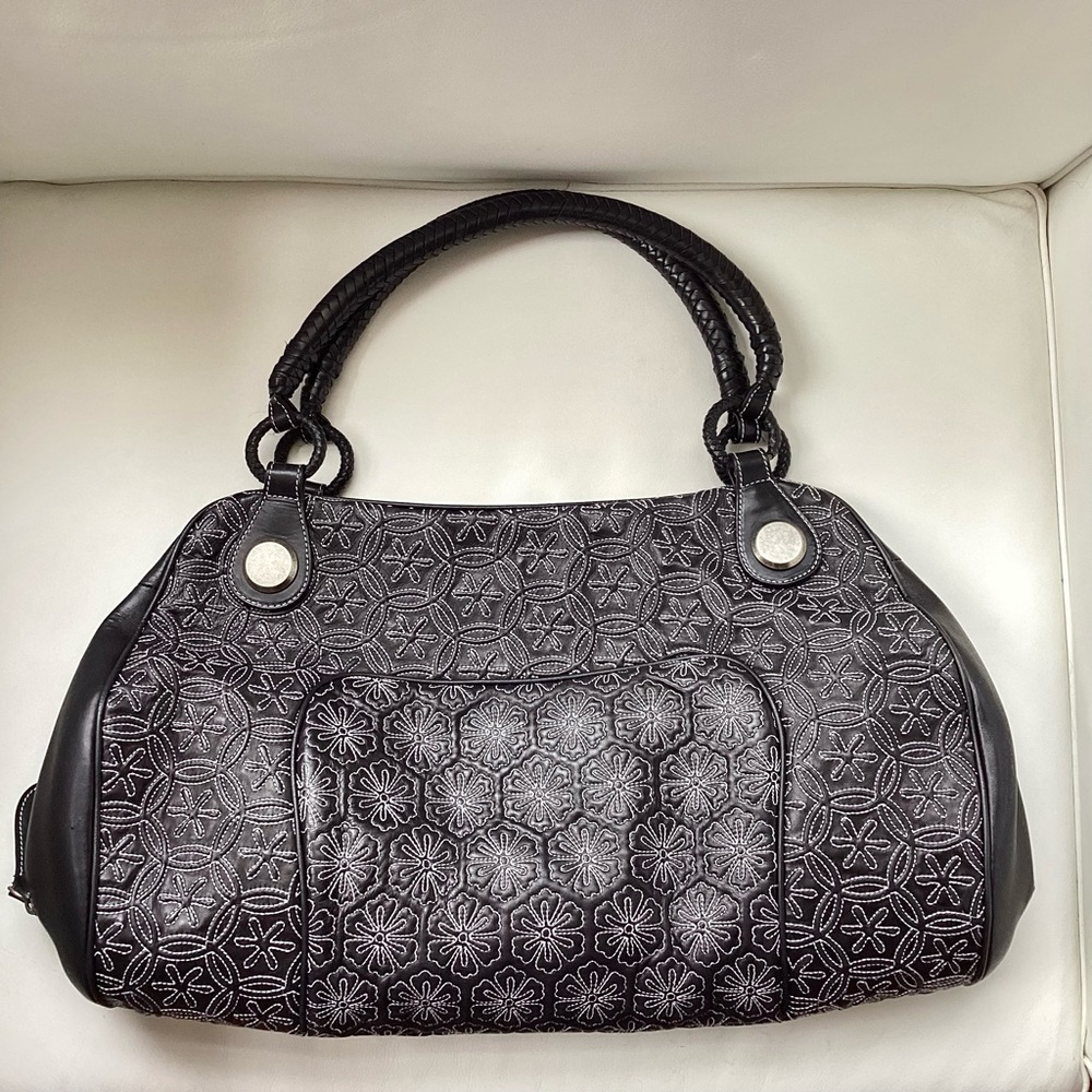 Alexander McQueen Black Large Shoulder Bag - Picture 4 of 15